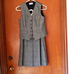 Two-piece wool vest and skirt